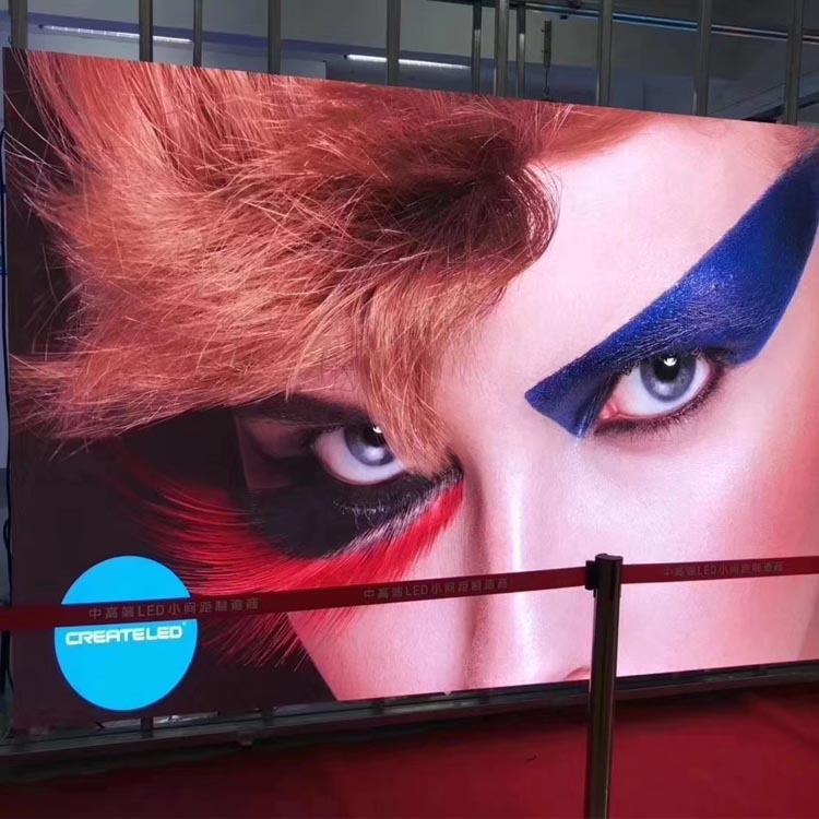 P1.56 Indoor Advertising HD Resolution Small Pixel Video Wall LED Screen Display